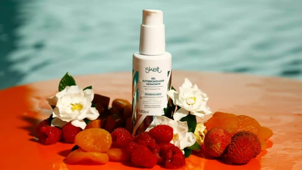 Frasco de autobronzeador em gel hidratante Skelt de 120 ml