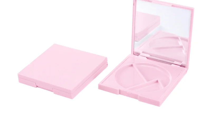 Embalagem compacta quadrada para blush com três compartimentos e espelho