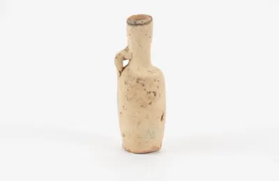 Frasco cosmético histórico ilustrativo para explicar a função da embalagem