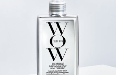 Embalagem do Color Wow Dream Coat Supernatural Spray de 200 ml, vista frontal.