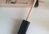 Corretivo Fit Me da Maybelline com aplicador, imagem ilustrativa do produto