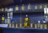 Frascos de cosméticos em vitrine histórica, imagem ilustrativa de formatos de embalagem