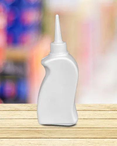 Frasco plástico branco com bico aplicador para produto cosmético