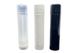 Três recipientes vazios para produtos cosméticos em formato stick labial