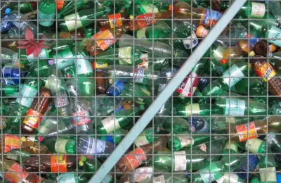 Embalagens plásticas encaminhadas para reciclagem, imagem ilustrativa