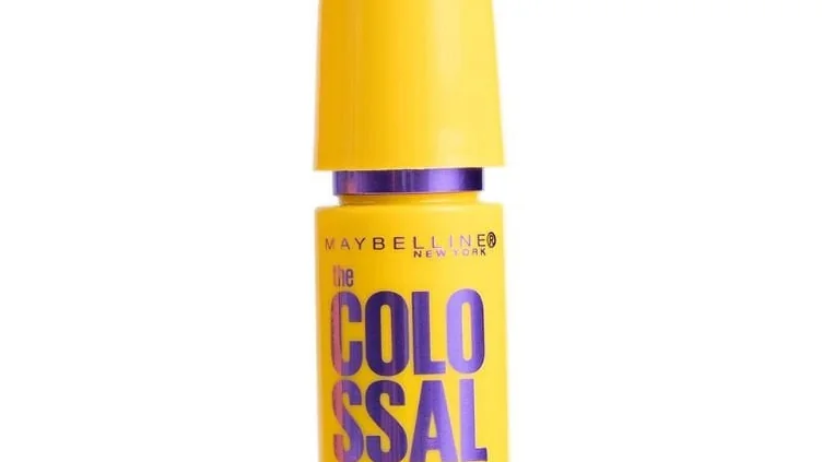 Máscara de cílios Maybelline The Colossal lavável, embalagem amarela.