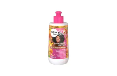 Creme para pentear Salon Line SOS Cachos Mel e Óleo de Argan 300 ml em fundo branco