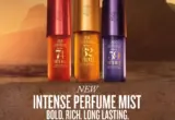 Sol de Janeiro Intense Perfume Mist com Cheirosa 74, 62 e 59 em cenário de pôr do sol