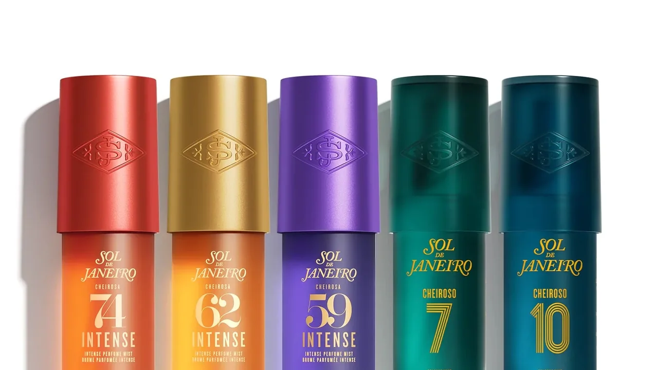 Cinco frascos da linha Intense e Cheiroso da Sol de Janeiro, incluindo Cheirosa 74, 62, 59, Cheiroso 7 e 10