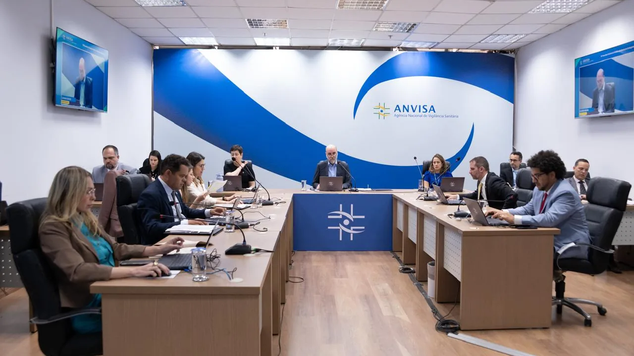 Reunião da Diretoria Colegiada da Anvisa que aprovou as regras para cosméticos artesanais