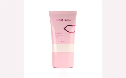 Base Líquida Boca Rosa em embalagem rosa, produto com FPS 30 informado pela marca
